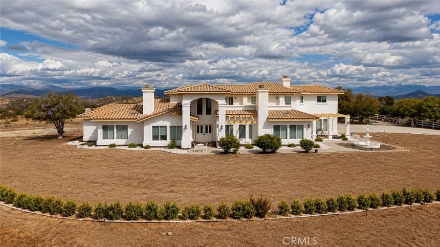 Property photo for 31900 Via Del Senor, Homeland, CA