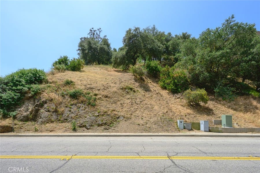 Property photo for 2589 E Chevy Chase Drive, Glendale, CA