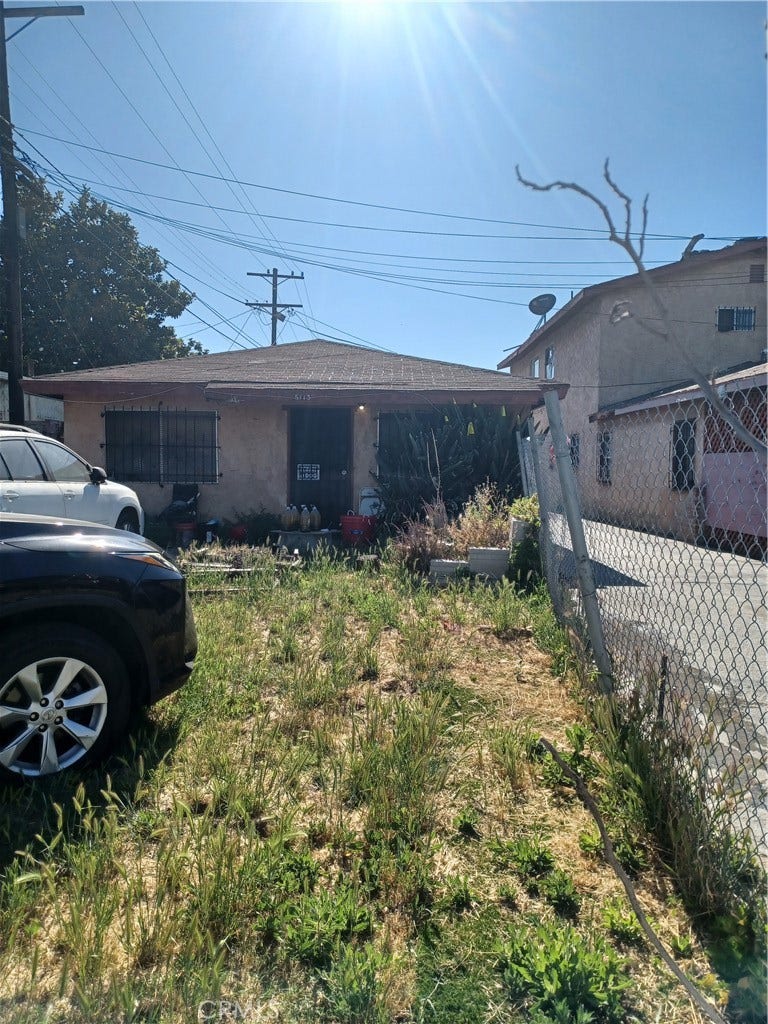 Property photo for 6113 Menlo, Los Angeles, CA