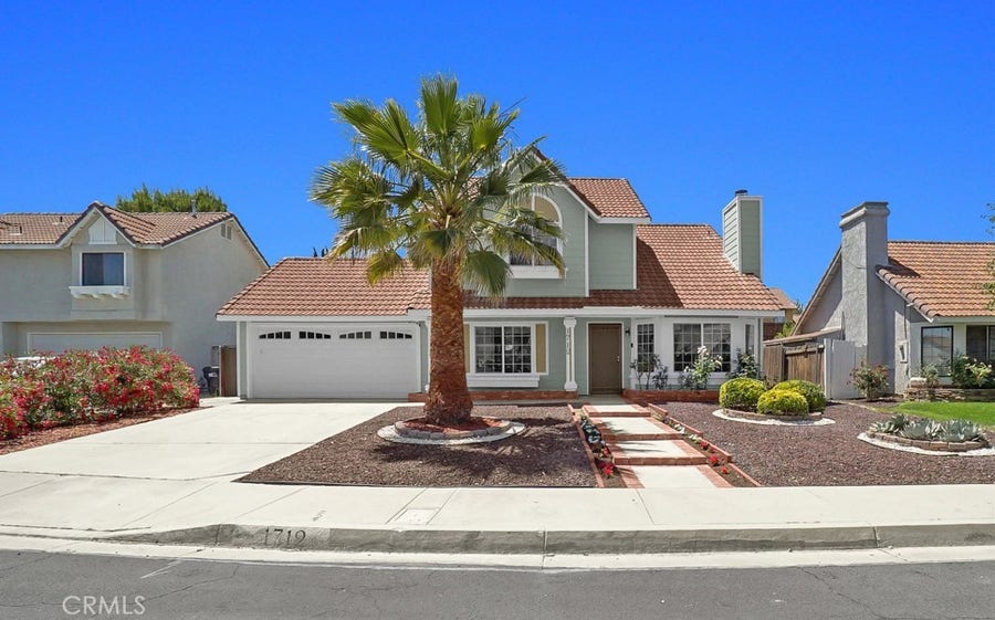 Property photo for 1712 Woodbridge, Palmdale, CA