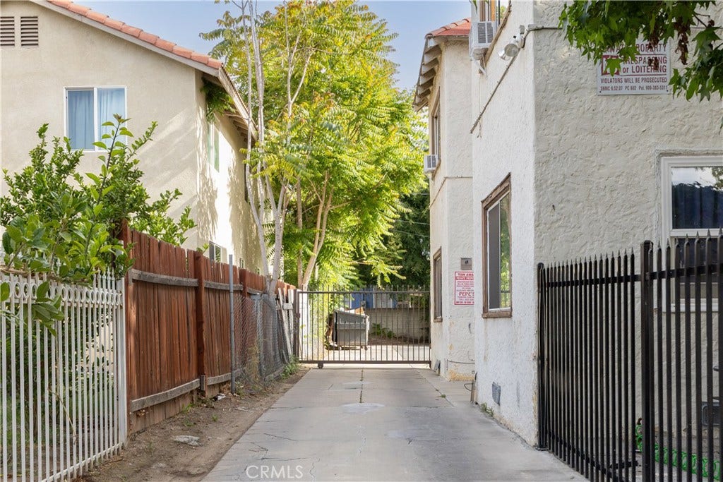 734 W Virginia, San Bernardino, CA 92405 734 W Virginia, San Bernardino, CA 92405