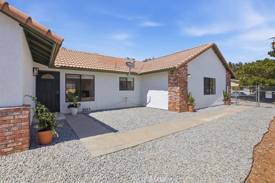 Property photo for 1340 Via Feliz, Fallbrook, CA