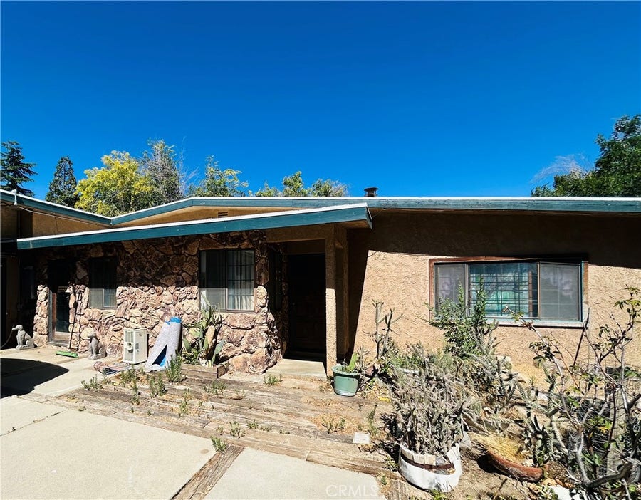 Property photo for 40169 107th W, Palmdale, CA