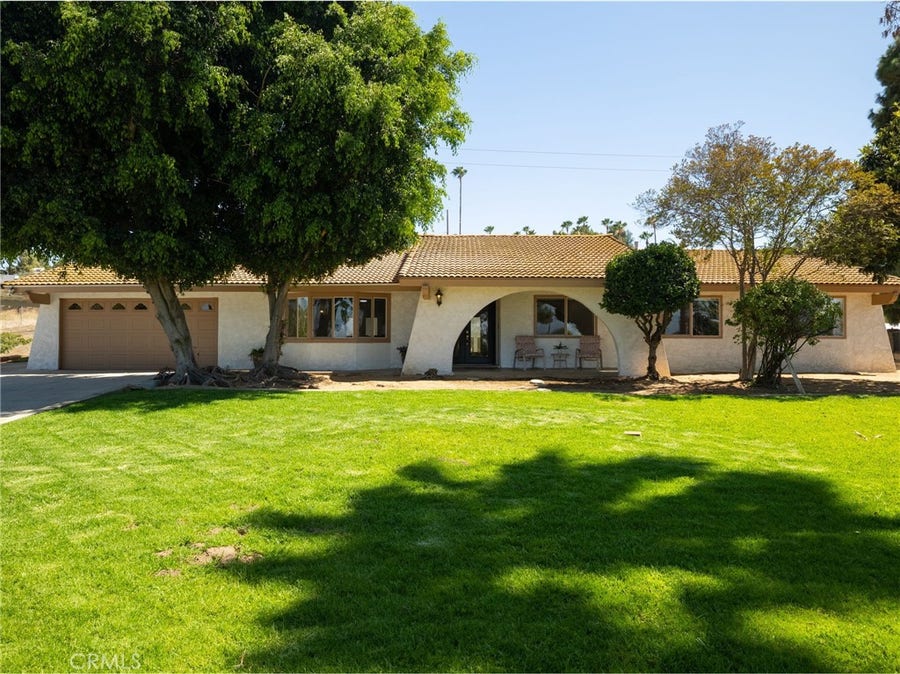Property photo for 15510 Surrey Court, Riverside, CA