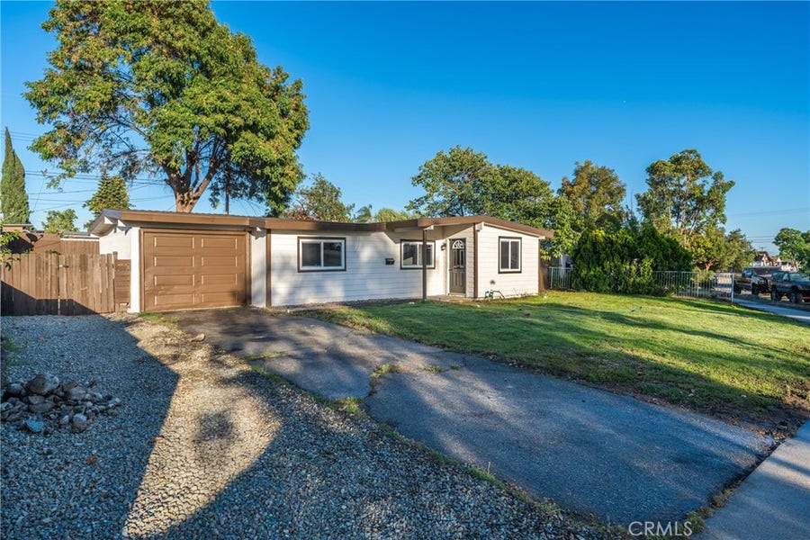 Property photo for 2934 Sumner Avenue, Pomona, CA