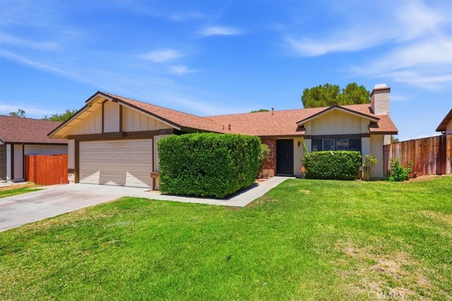 Property photo for 1855 E Avenue R2, Palmdale, CA