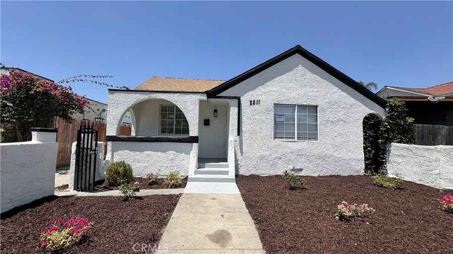 Property photo for 2211 S Sycamore, Los Angeles, CA