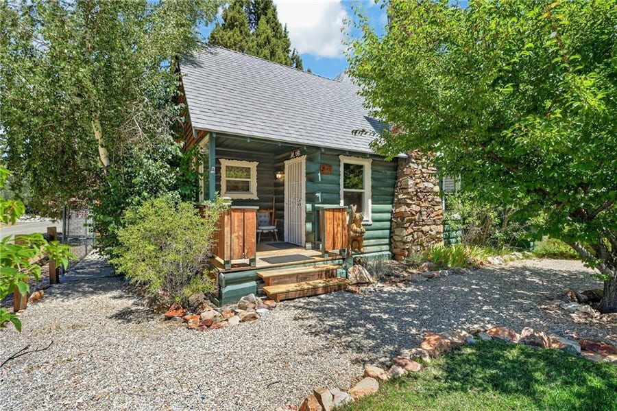 Property photo for 301 E Mountain View, Big Bear City, CA