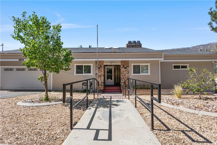 Property photo for 1211 Rivera, Wrightwood, CA