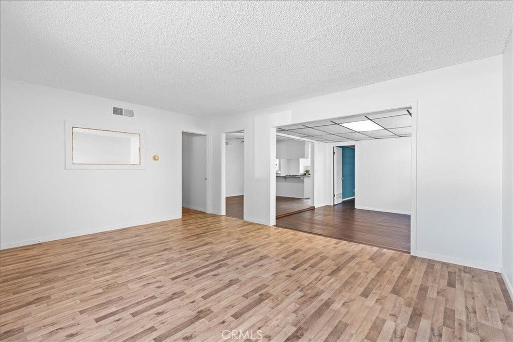 3530 Van Wig, Baldwin Park, CA 91706 Large living room