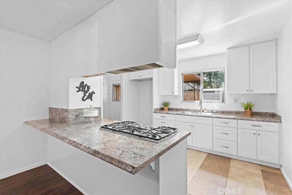 3530 Van Wig, Baldwin Park, CA 91706 Upgraded kitchen