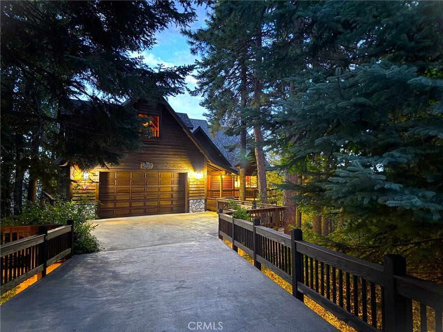 Property photo for 285 N Fairway, Lake Arrowhead, CA