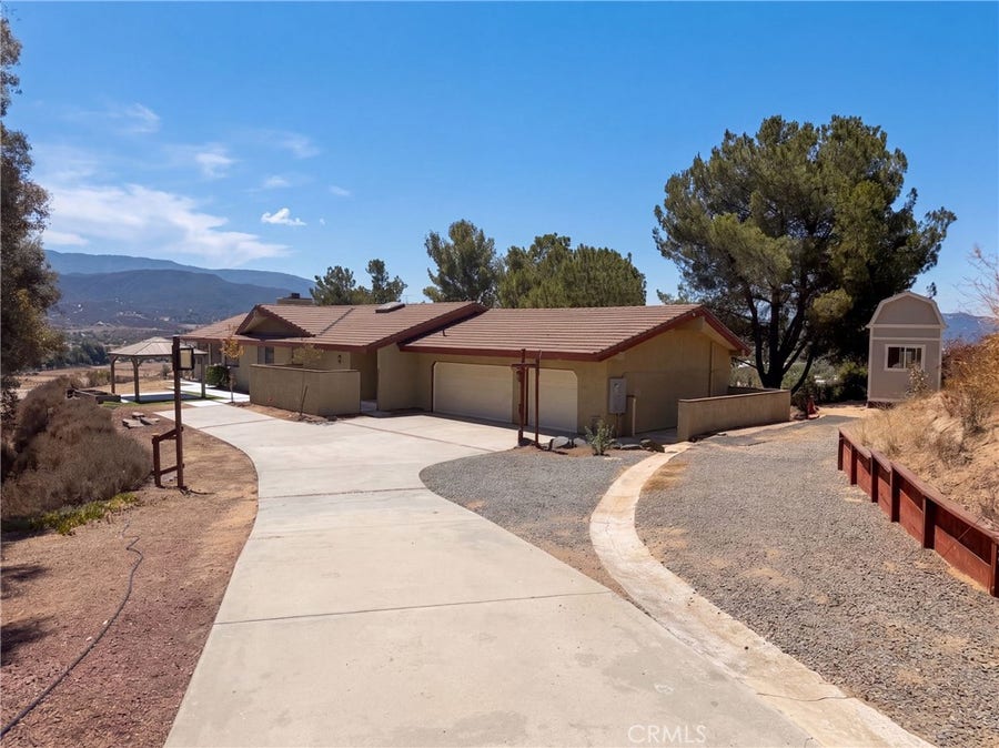 Property photo for 35095 Via Cerro, Temecula, CA