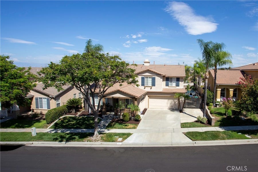 Property photo for 3827 Holly Springs Drive, Corona, CA