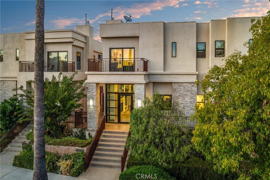 Property photo for 18717 Redwing, Tarzana, CA