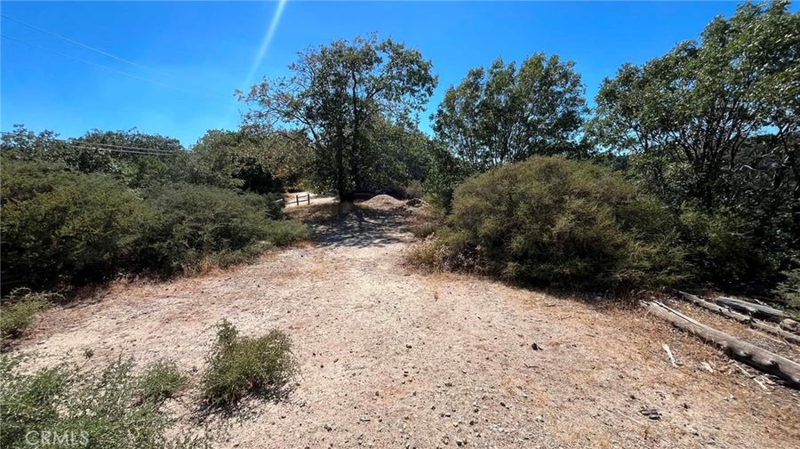 Property photo for 718 Cypress Road, Cedar Glen, CA