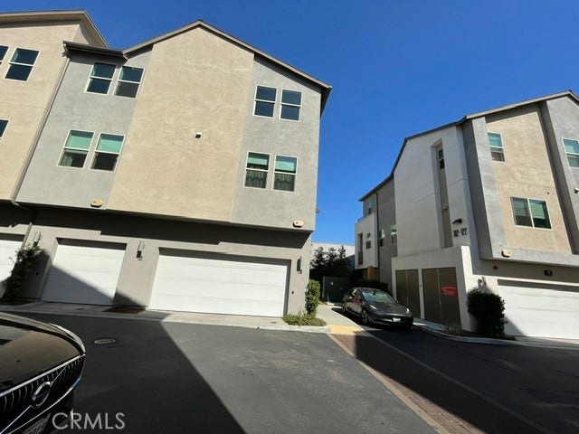 218 Scratch, Covina, CA 91722 218 Scratch, Covina, CA 91722