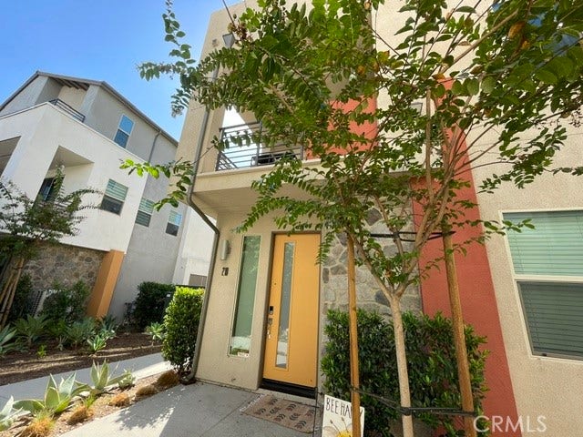 218 Scratch, Covina, CA 91722 218 Scratch, Covina, CA 91722