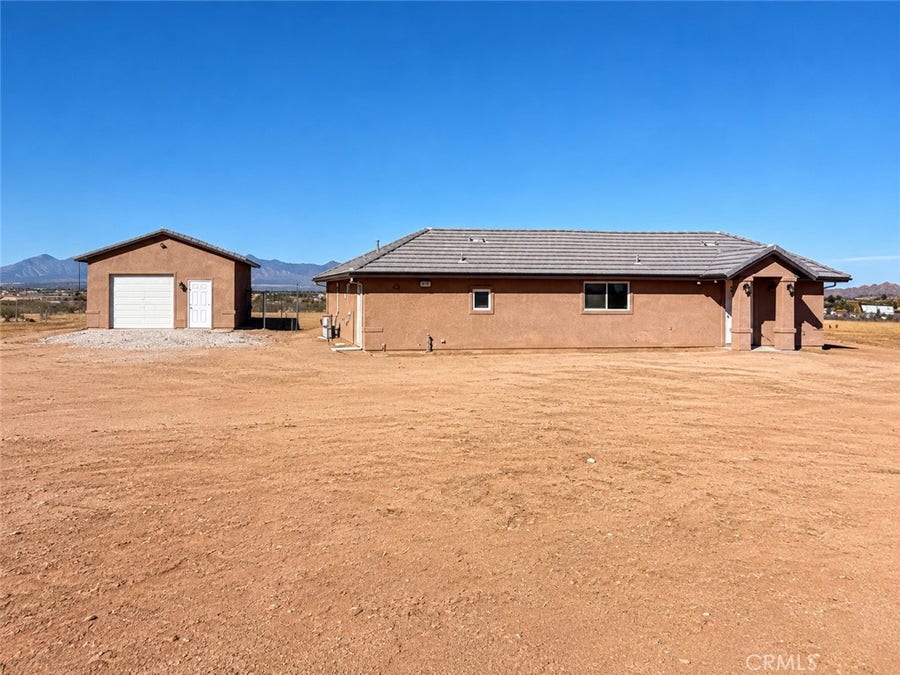 Property photo for 14100 Nightshade, Apple Valley, CA