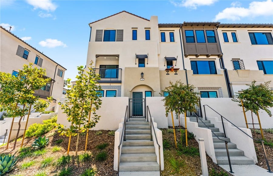 Property photo for 108 Pickwick Lane Court, Burbank, CA