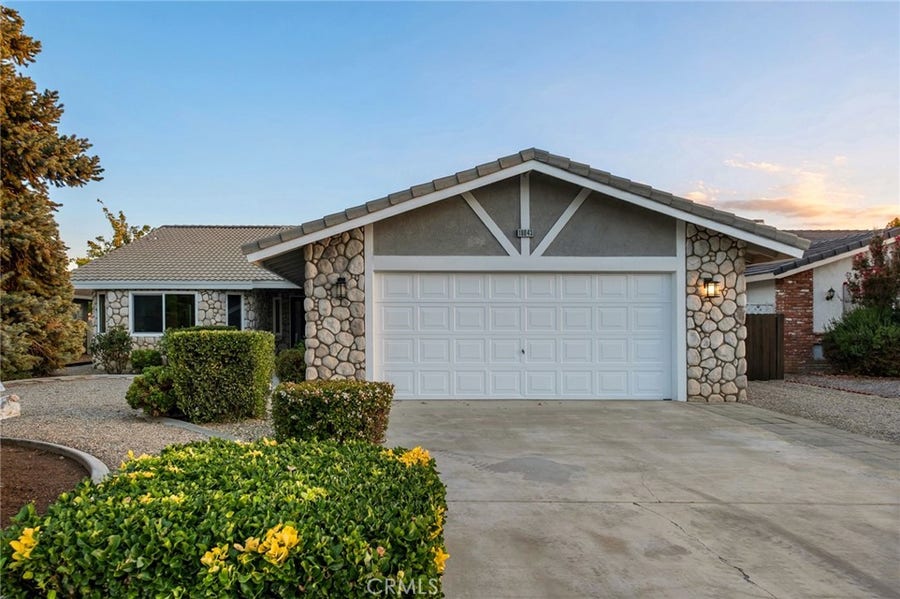 Property photo for 18043 Sunburst, Victorville, CA