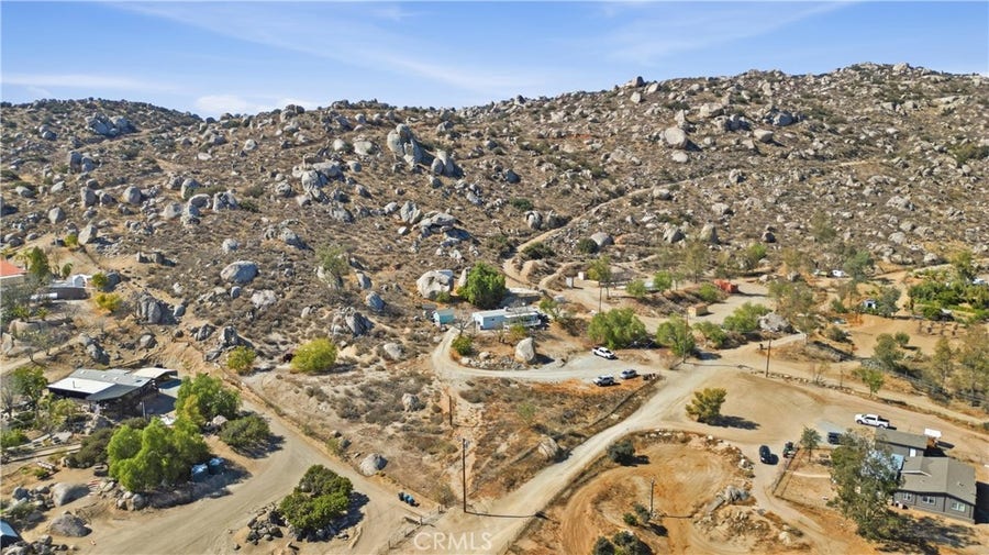 Property photo for 24275 Luna, Homeland, CA