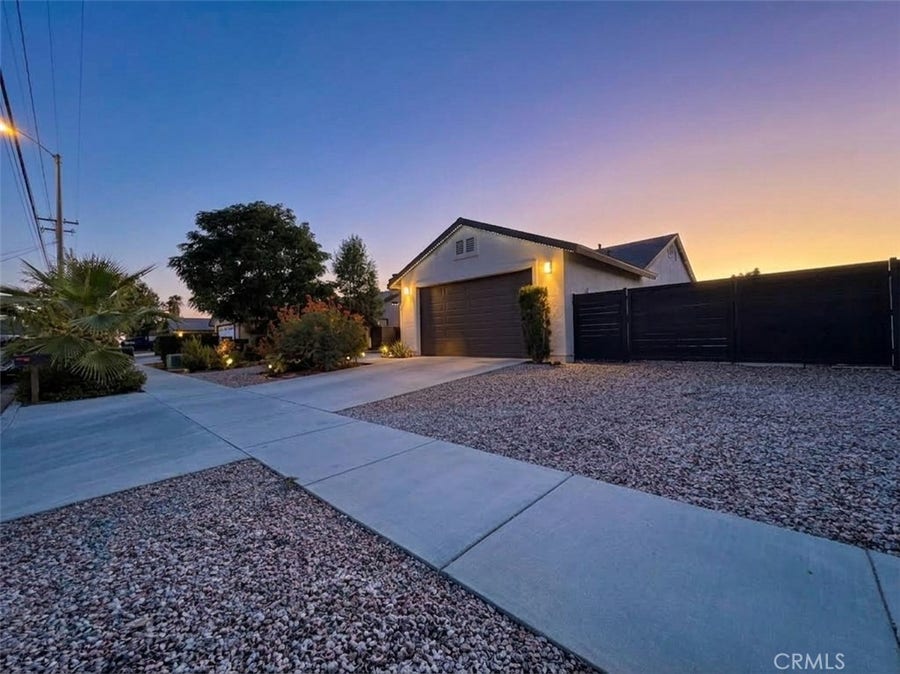 Property photo for 845 S San Jacinto Street, Hemet, CA