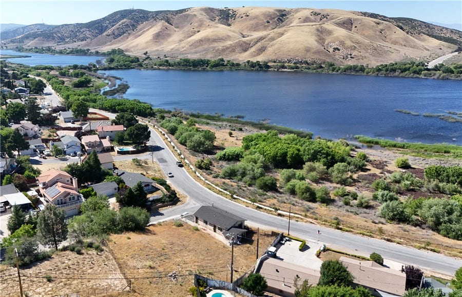 Property photo for 0 Denview Dr Vic Sandrock, Lake Hughes, CA