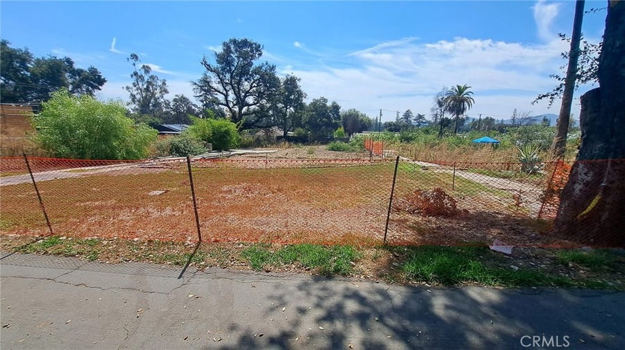 Property photo for 136 E Harriet, Altadena, CA