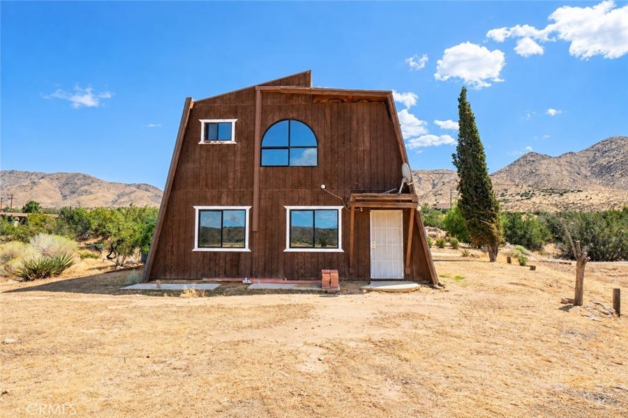 Property photo for 19765 Rox, Apple Valley, CA