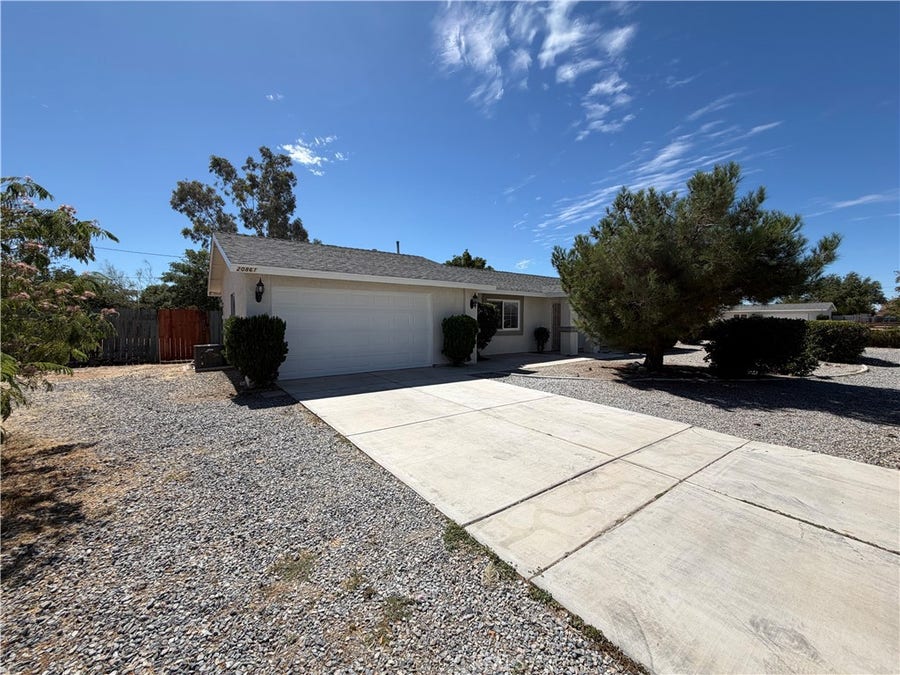 Property photo for 20861 Lone Eagle, Apple Valley, CA