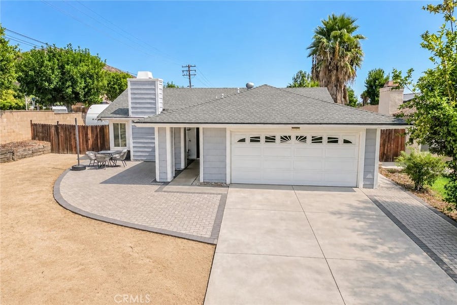 Property photo for 198 N Pennsylvania St, Lake Elsinore, CA