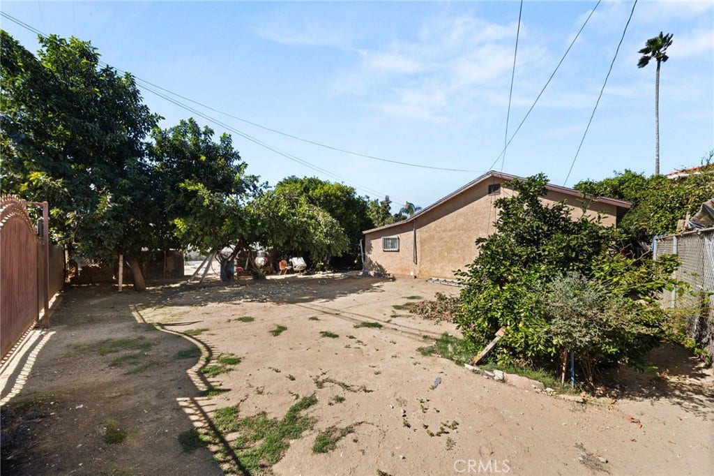 621 W Sunkist Street, Ontario, CA 91762 Back Yard