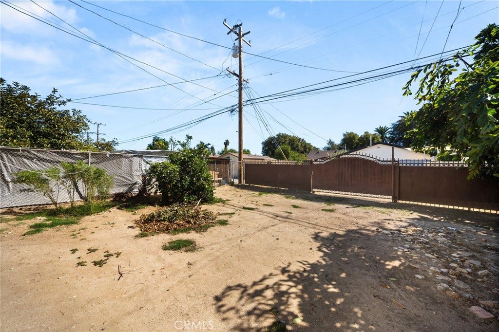 621 W Sunkist Street, Ontario, CA 91762 Backyard