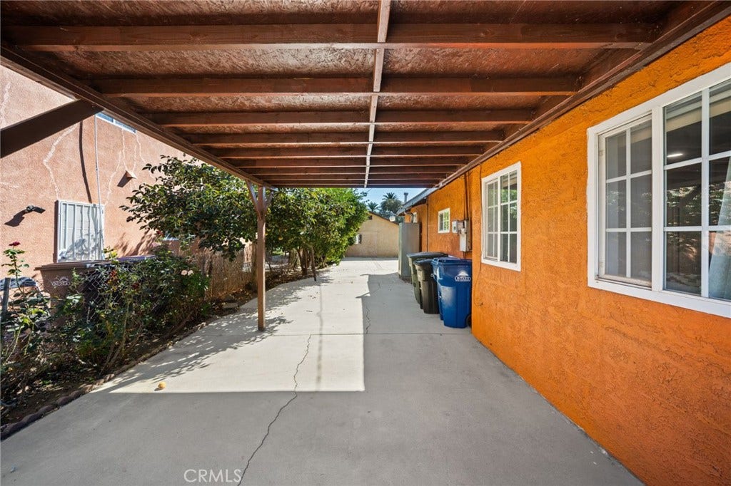 621 W Sunkist Street, Ontario, CA 91762 Covered Carport
