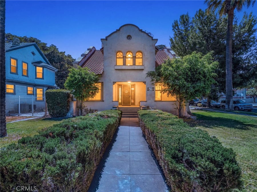 Property photo for 3390 Orange, Riverside, CA