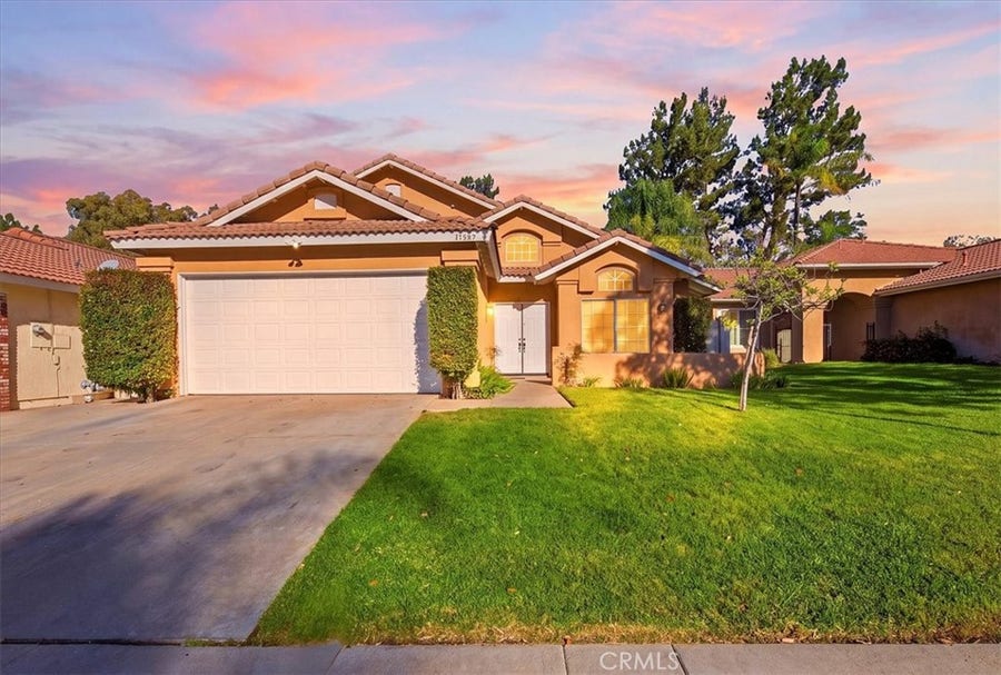 Property photo for 19265 White Dove, Riverside, CA