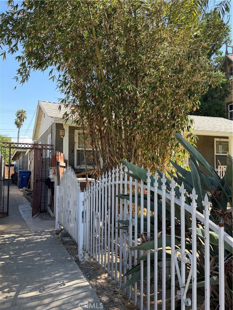 3040 Orange, Riverside, CA 92501 3040 Orange, Riverside, CA 92501