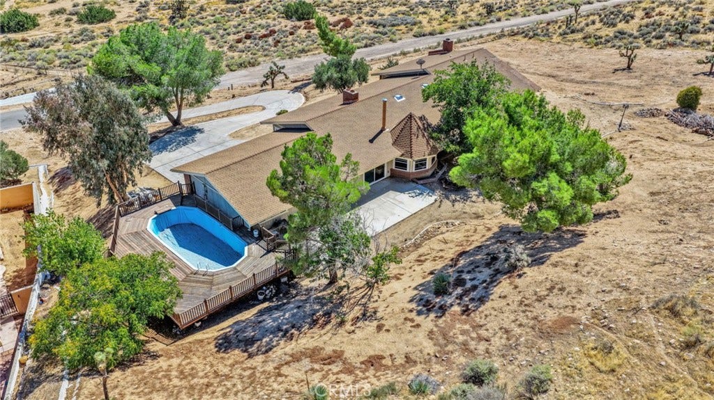 7402 Calpella, Hesperia, CA 92345 7402 Calpella, Hesperia, CA 92345