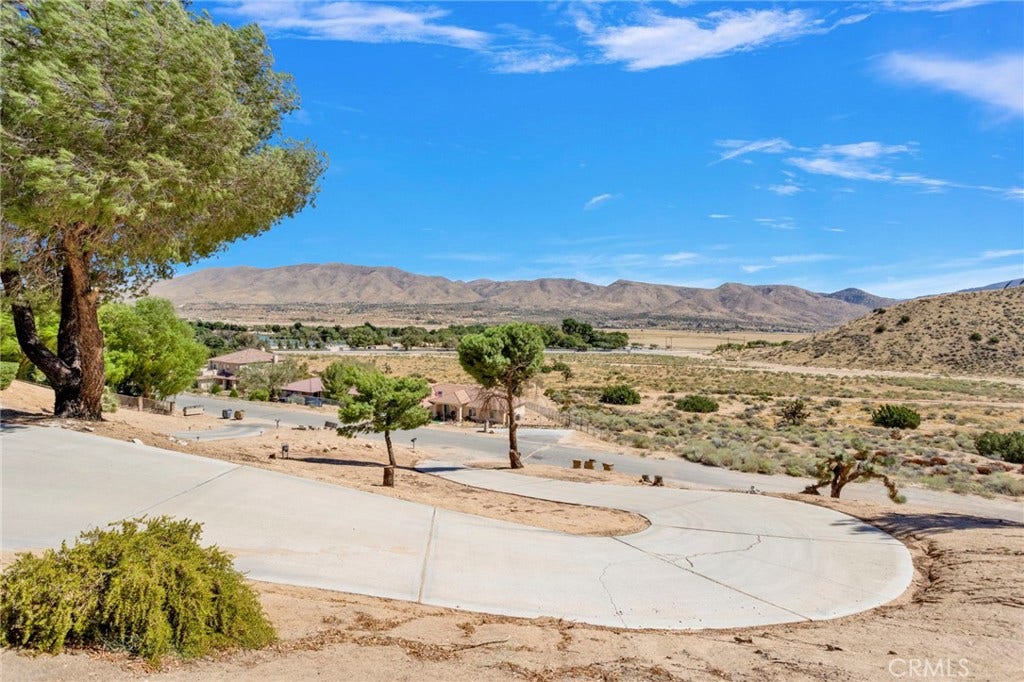 7402 Calpella, Hesperia, CA 92345 7402 Calpella, Hesperia, CA 92345
