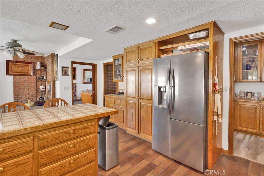 7402 Calpella, Hesperia, CA 92345 7402 Calpella, Hesperia, CA 92345