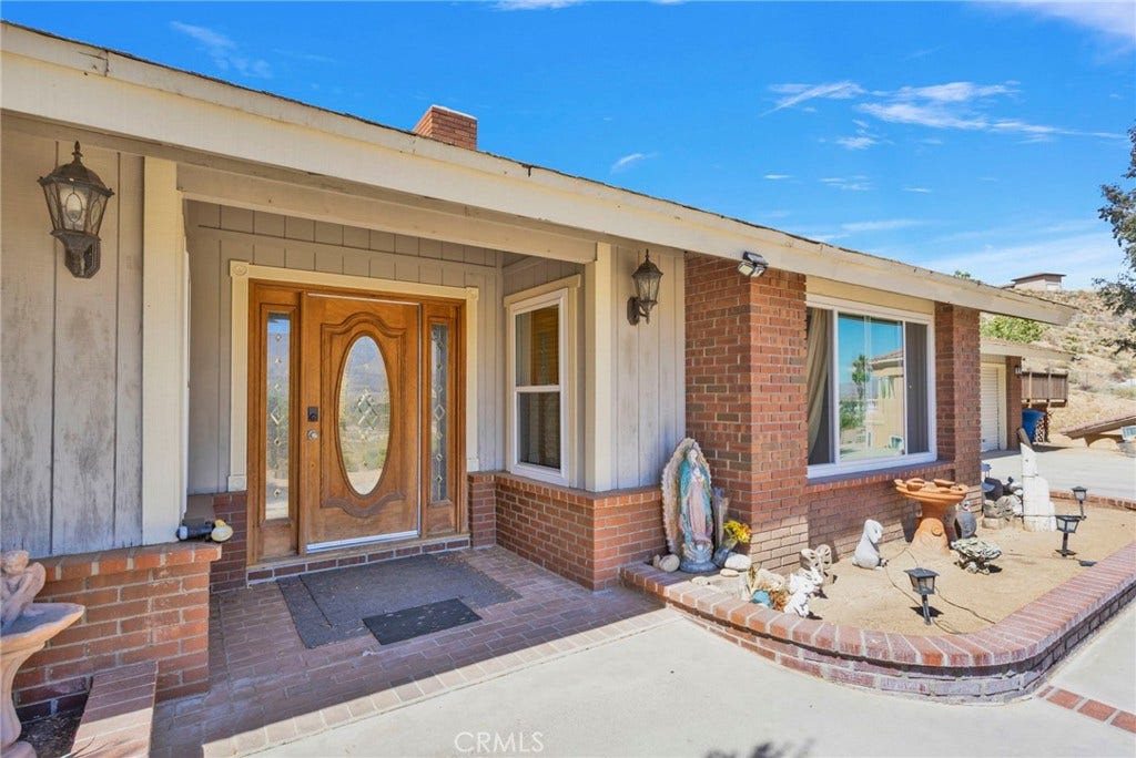 7402 Calpella, Hesperia, CA 92345 7402 Calpella, Hesperia, CA 92345