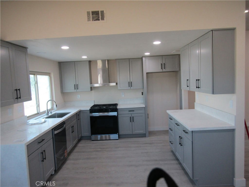 9282 Hickory, Hesperia, CA 92345 9282 Hickory, Hesperia, CA 92345