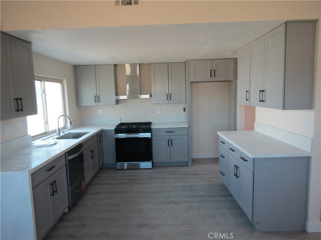 9282 Hickory, Hesperia, CA 92345 9282 Hickory, Hesperia, CA 92345
