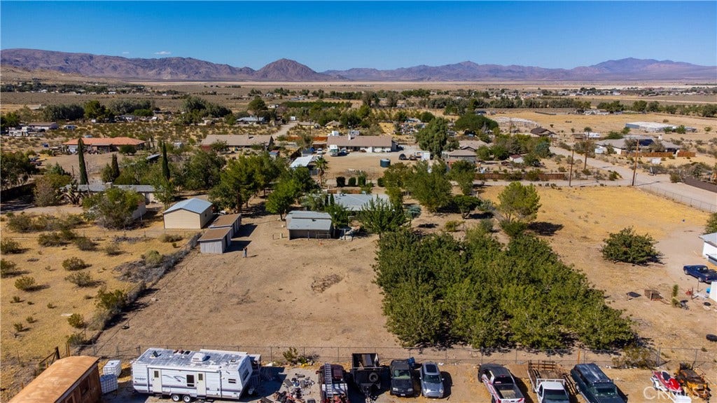32461 Morse Lane, Lucerne Valley, CA 92356 32461 Morse Lane, Lucerne Valley, CA 92356