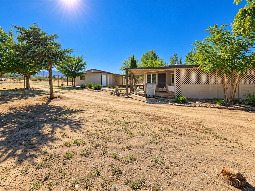 32461 Morse Lane, Lucerne Valley, CA 92356 32461 Morse Lane, Lucerne Valley, CA 92356