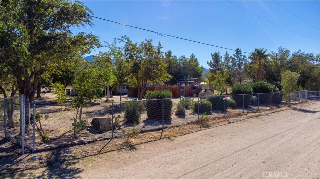 32461 Morse Lane, Lucerne Valley, CA 92356 32461 Morse Lane, Lucerne Valley, CA 92356