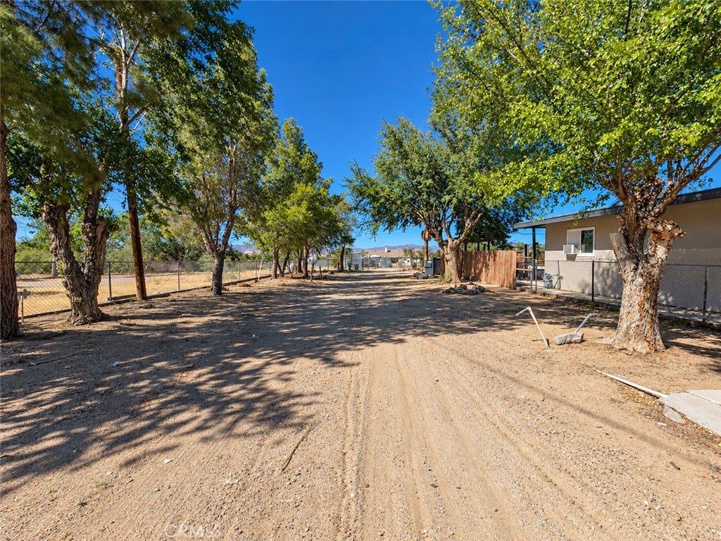 32461 Morse Lane, Lucerne Valley, CA 92356 32461 Morse Lane, Lucerne Valley, CA 92356