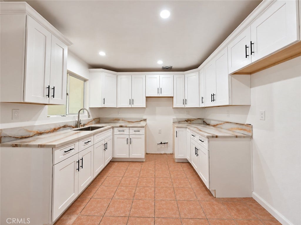 32461 Morse Lane, Lucerne Valley, CA 92356 32461 Morse Lane, Lucerne Valley, CA 92356
