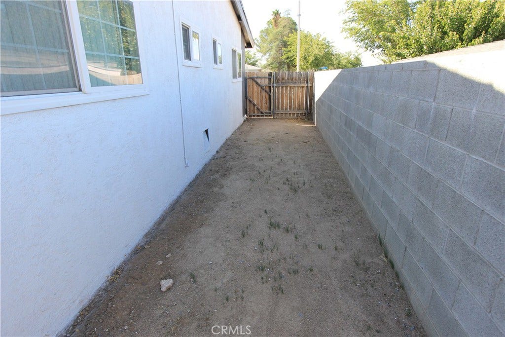 16258 Forrest, Victorville, CA 92395 16258 Forrest, Victorville, CA 92395